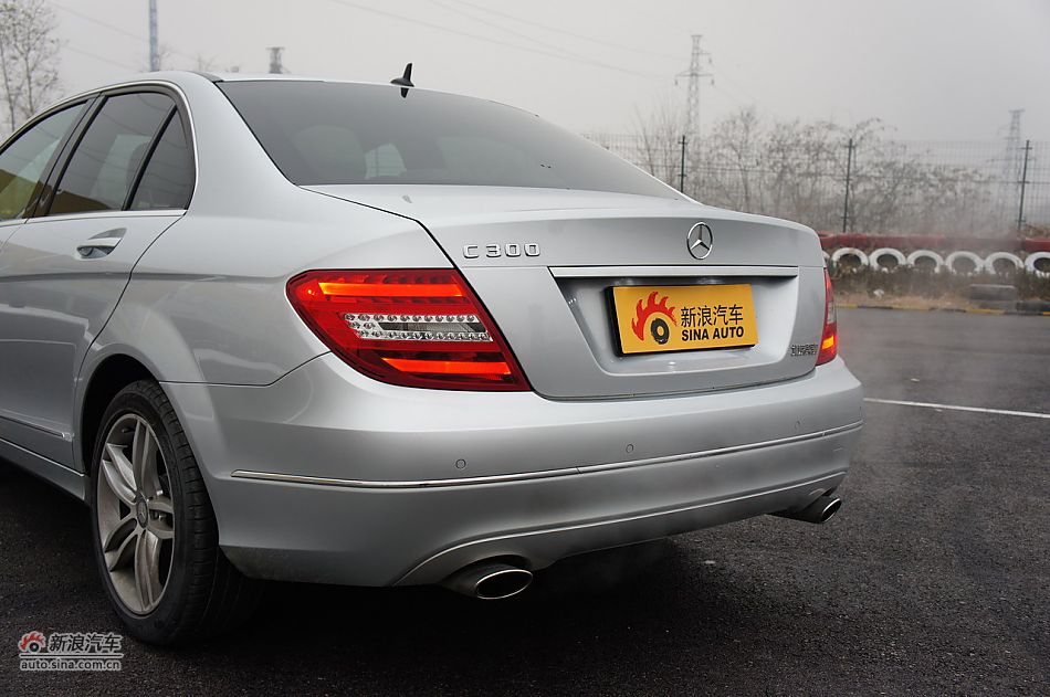 2011款奔驰c300_奔驰c级细节图片11261556_