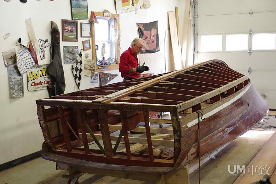 英菲尼迪QX发动机驱动老游艇(2\/13)