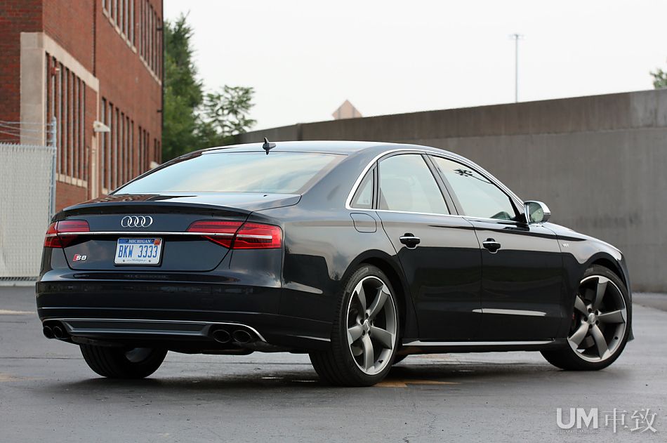 2015款奥迪S8