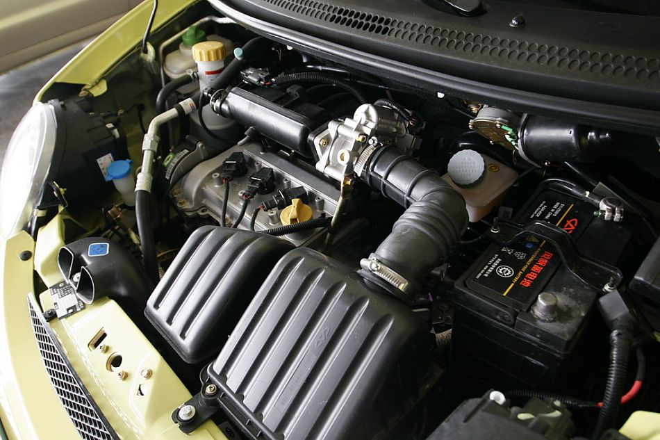 奇瑞QQ3发动机_QQ底盘图片34989_汽车图库