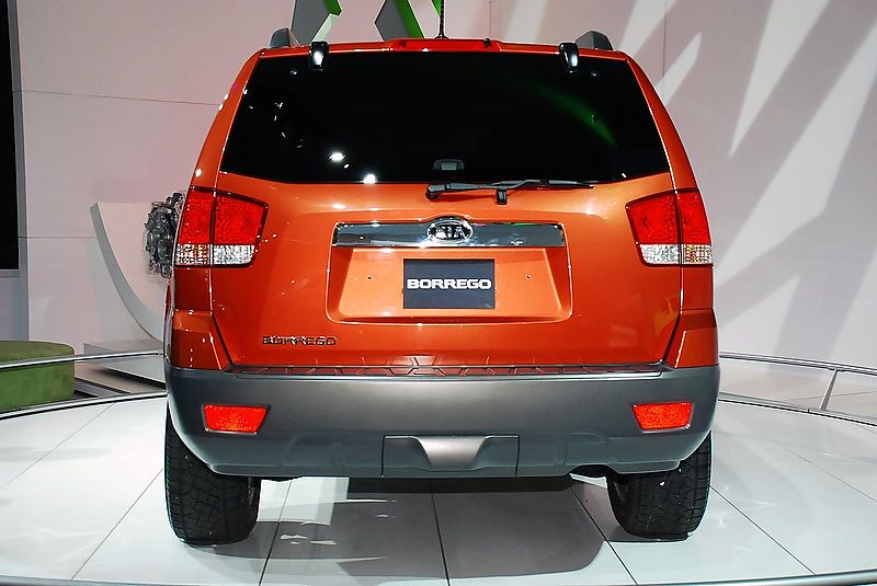 起亚霸锐_霸锐图片_汽车图库