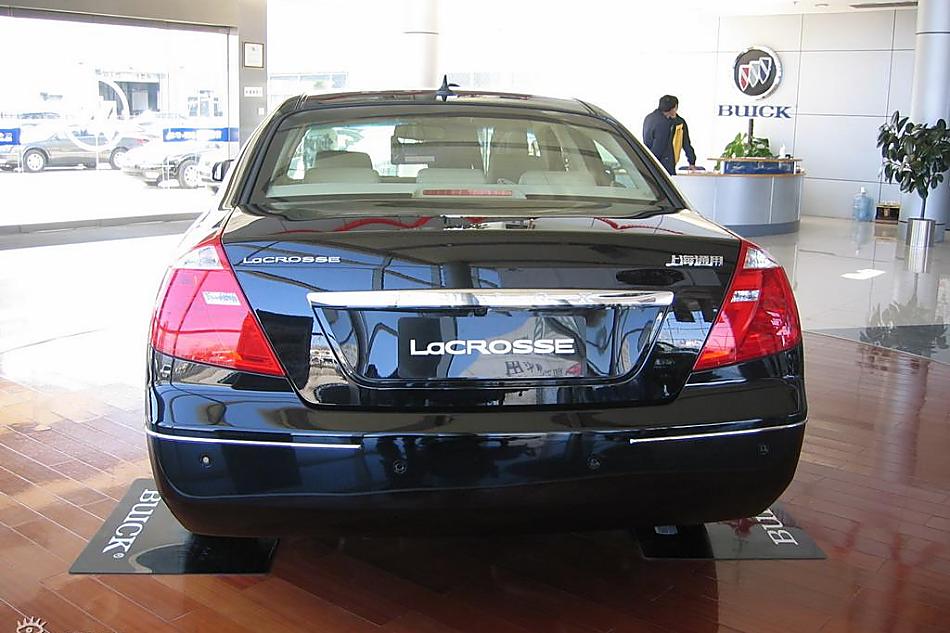 08款<em>别克君越</em>到店实拍_君越外观<em>图片</em>_汽车图