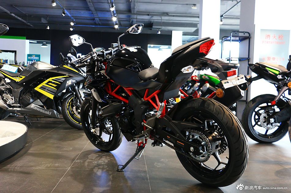 轻量化街行利器川崎Z250 SL实拍组图赏