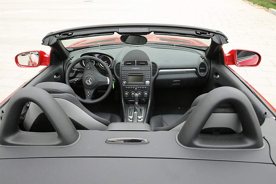 梅赛德斯-<em>奔驰SLK200</em>内饰<em>图片</em>_奔驰SLK内饰