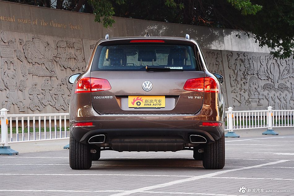 新浪汽车实拍大众途锐3.0tsi v6舒适版_新浪图片_手机新浪网