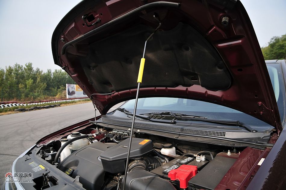 2011款福特锐界3.5L尊锐型_锐界引擎底盘图片