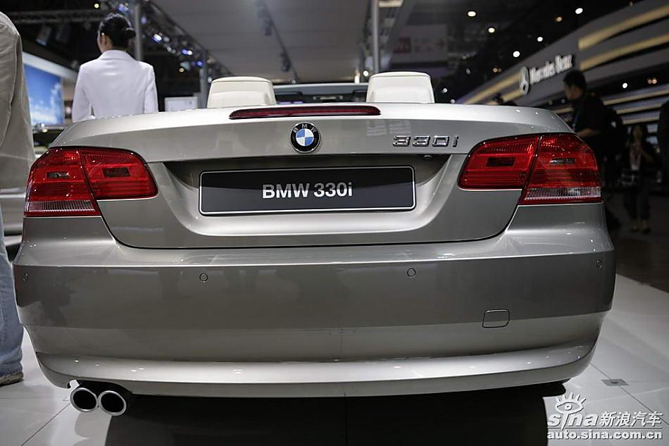宝马330i_宝马3系车展图图片71879_汽车图库