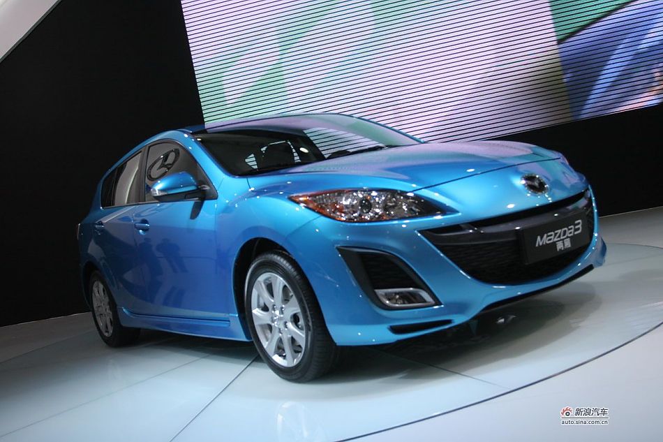 2011款马自达3两厢_马自达3两厢车展图图片3