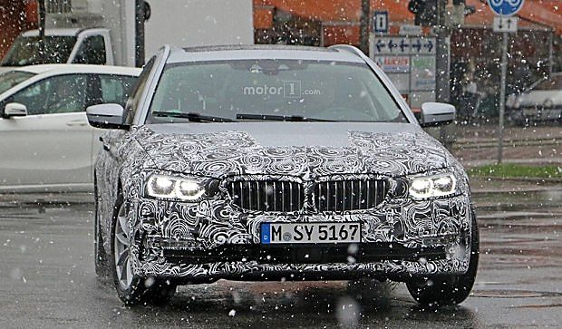全新宝马5系旅行版谍照 或2017年初发布_宝马