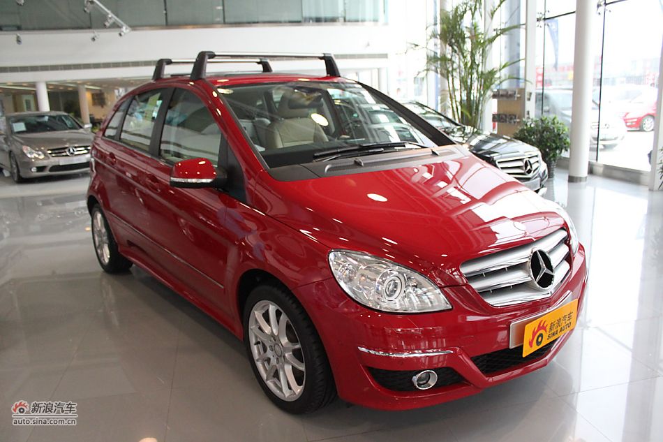 奔驰B200时尚型外观_奔驰B级外观图片19119