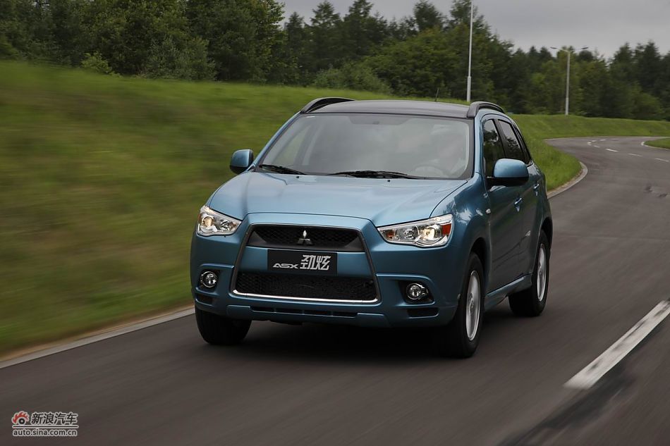 三菱ASX劲炫试车<em>动态图</em>_ASX劲炫-进口图片5