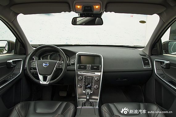 2015款沃尔沃XC60 T6 AWD