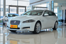 新浪汽车实拍2015款捷豹 XF 2.0T Sportbrake 豪华版