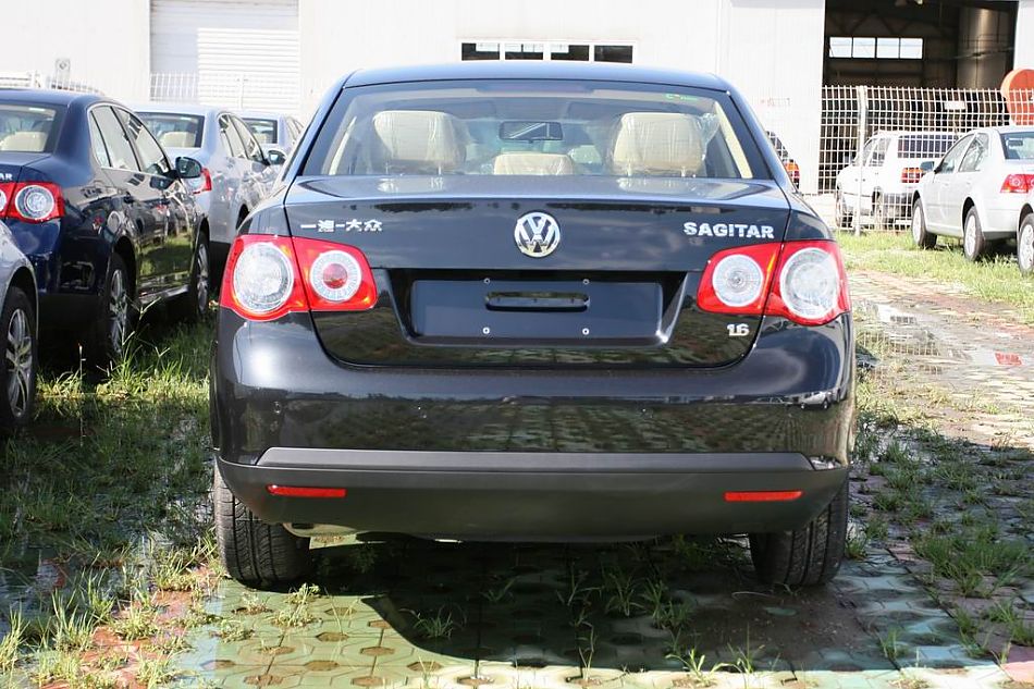 速腾1.6手动时尚型外观图片