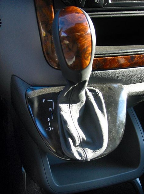 Viano的变速器控制手柄_唯雅诺图片_汽车图库