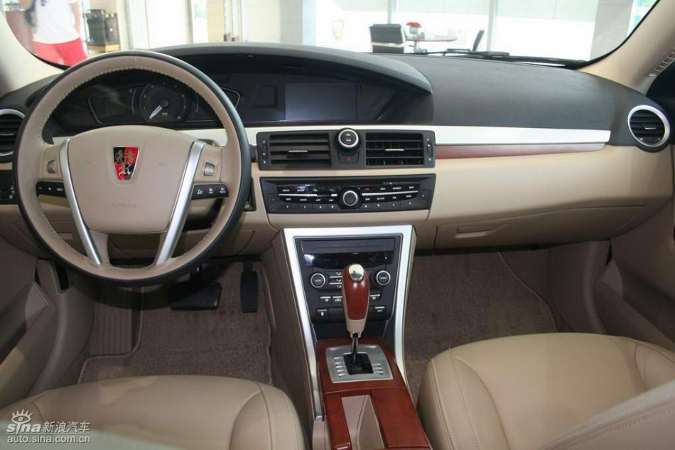 上汽荣威550内饰_荣威550图片_汽车图库