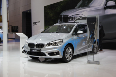 能耗降低速度不减 宝马225xe