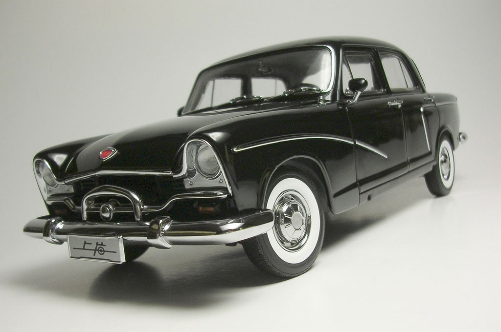 与梦平行 走过33载春秋的上海牌轿车