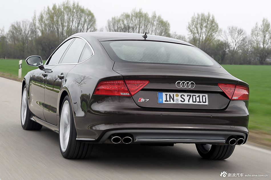 2013款奥迪s7动态图_奥迪a7试车图片160221