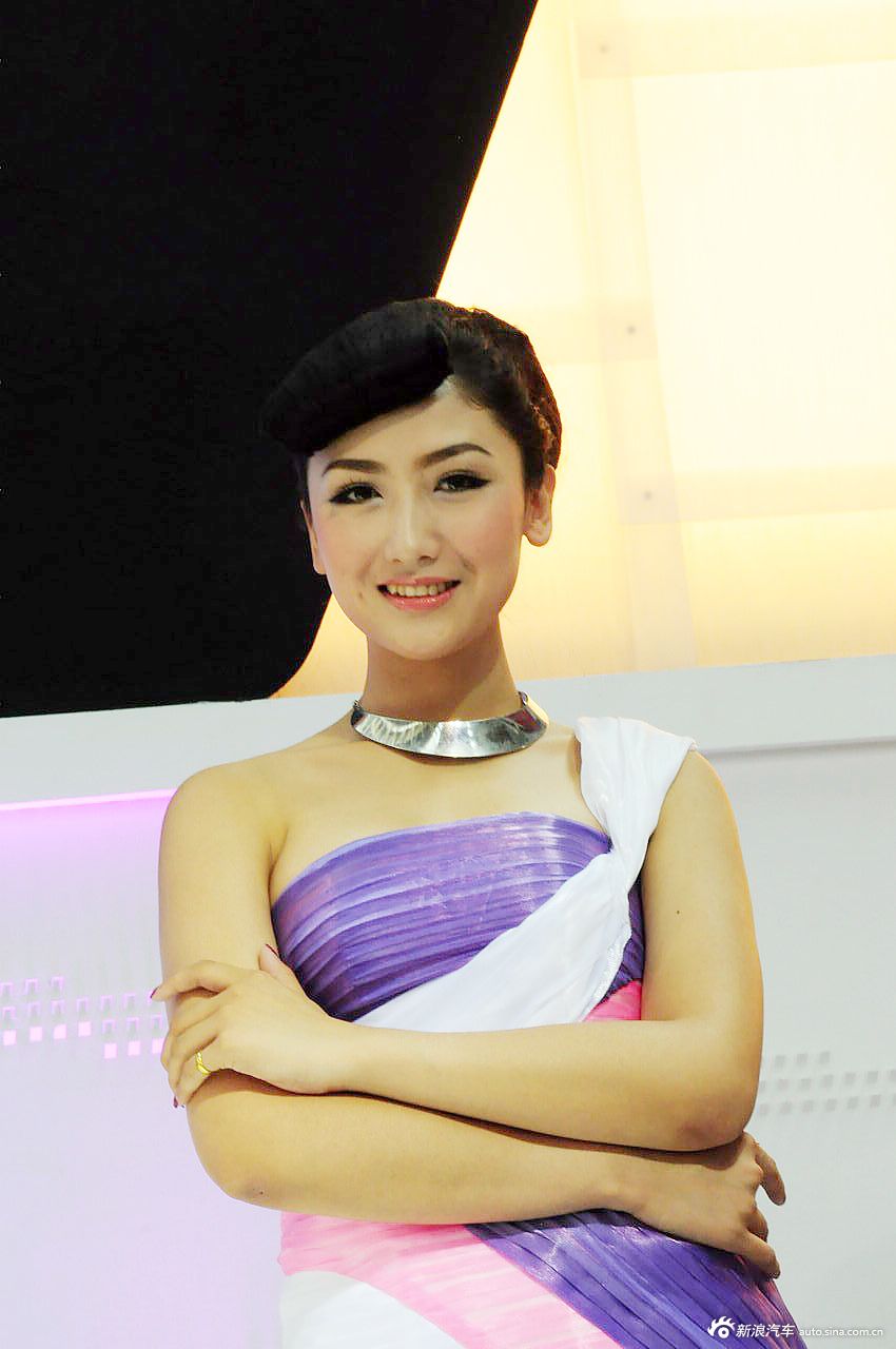 2012银川车展美女模特高清图