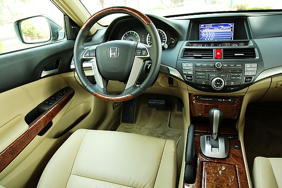 【2010款本田雅阁2.0L手动型-2010款本田雅阁