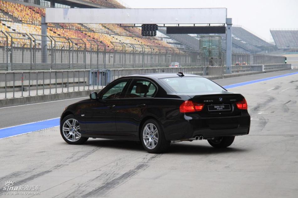 bmw 325i m运动型外观实拍图_宝马3系外观图片165137_汽车图库_新浪