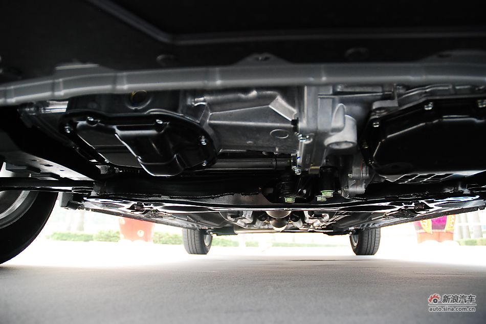 东风日产新阳光实拍_新阳光底盘图片3832260