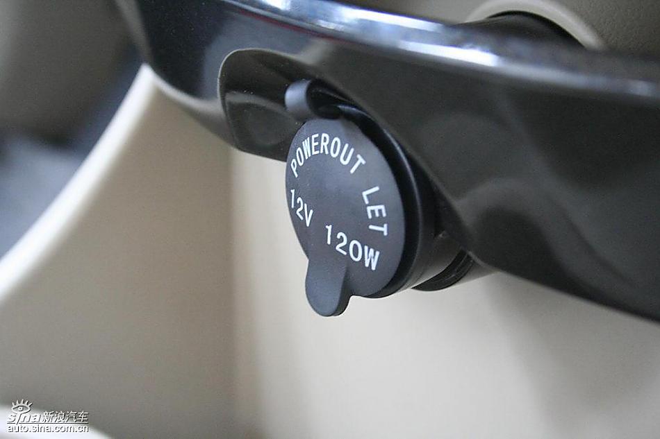 吉利熊猫内饰实拍图_熊猫内饰功能图片92308