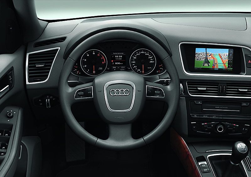 2017款奥迪Q5最新报价2.0T价格五一最低优惠