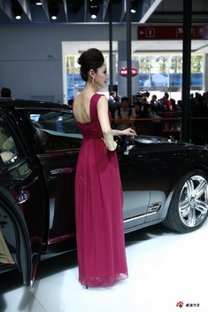 2010北京车展玉背车模_2