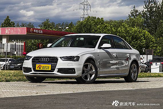 2015款奥迪A4L 45TFSIquattro个性运动版