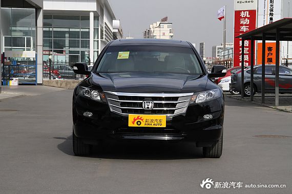 歌诗图2.4L豪华版优惠1.5万 部分现车