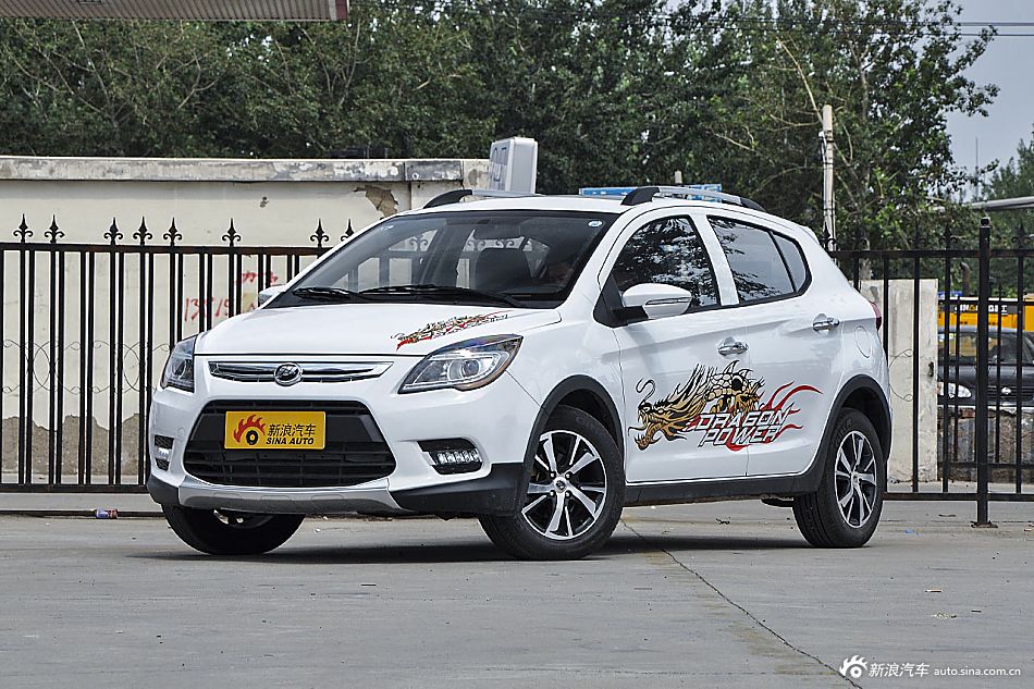 6万落地小型SUV 想着都偷笑了