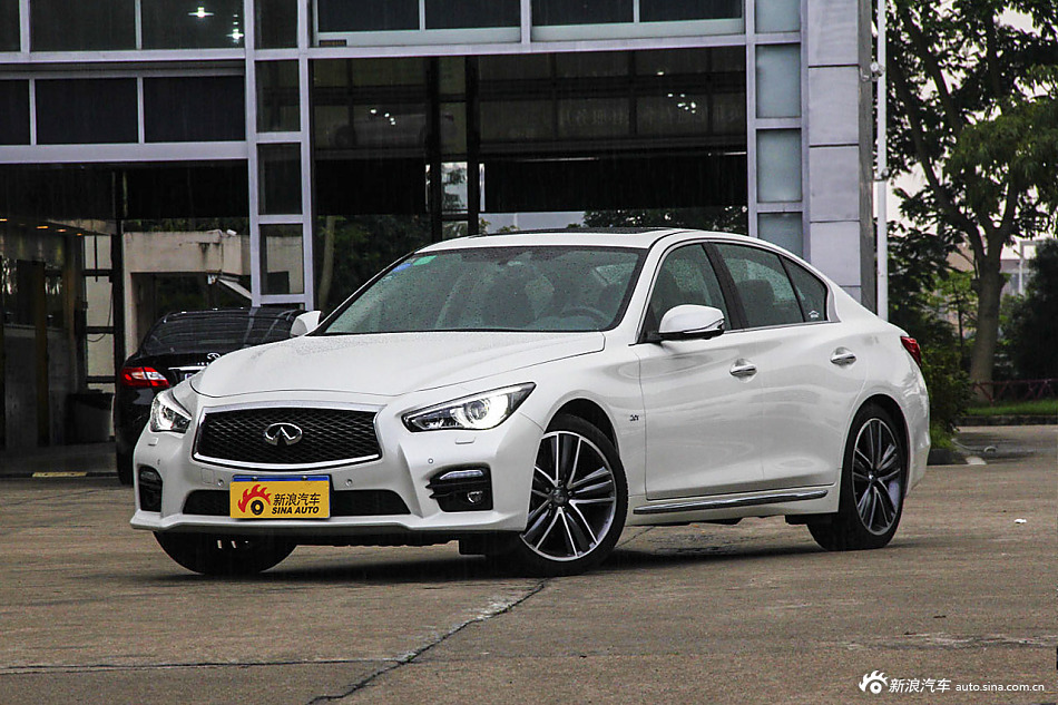 2015款英菲尼迪Q50L 2.0T自动豪华运动版