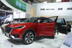 奔腾SUV又有新方向 实拍奔腾X6