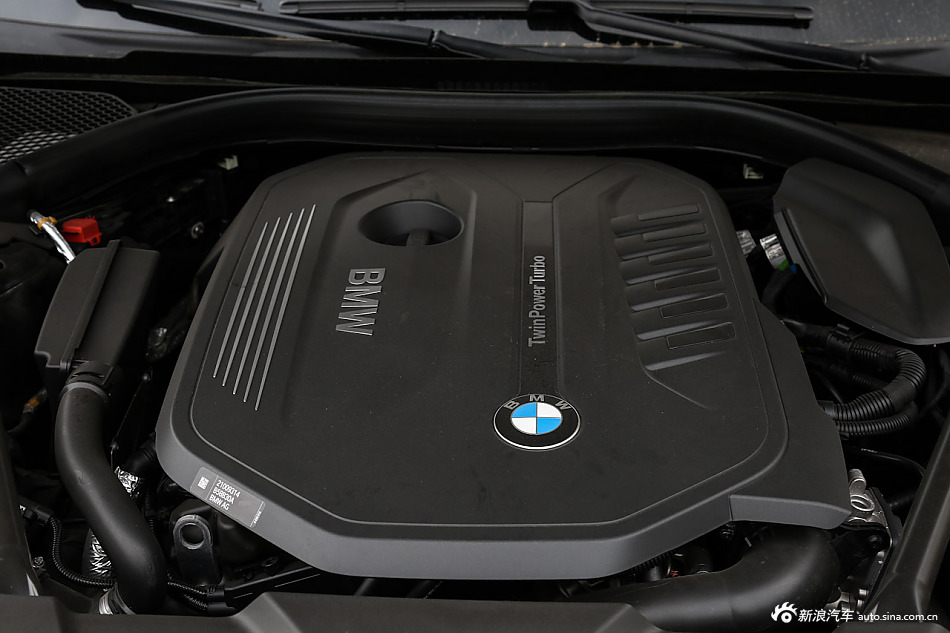 2016款宝马7系740Li 3.0T自动豪华 2016款宝马7系740Li 3.0T自动豪华