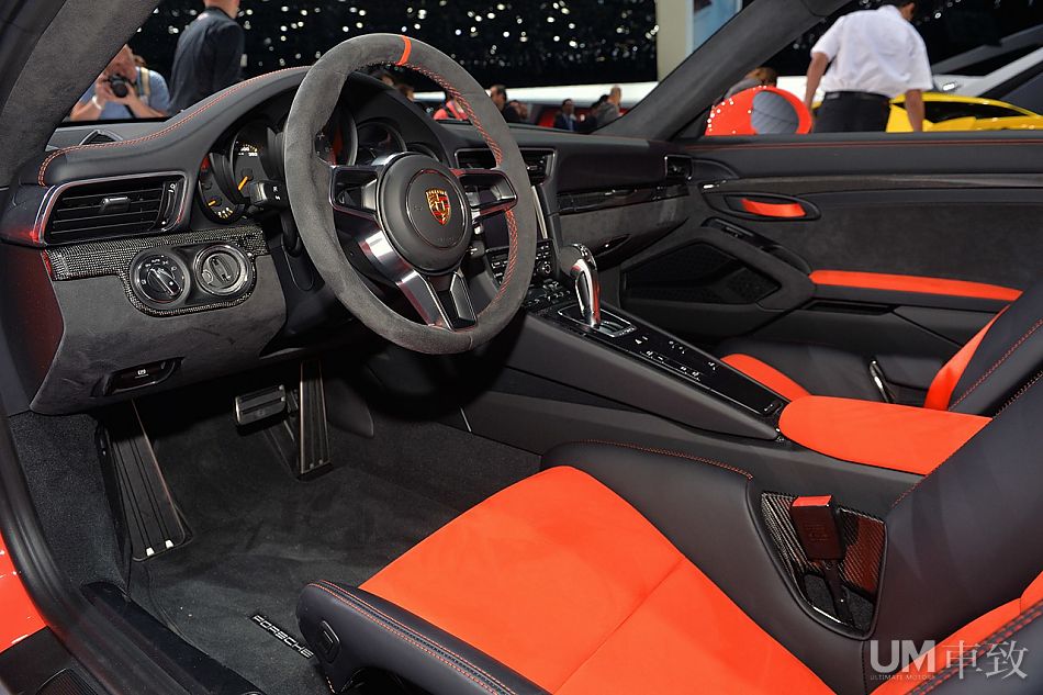 紧致身材 实拍保时捷911 gt3 rs