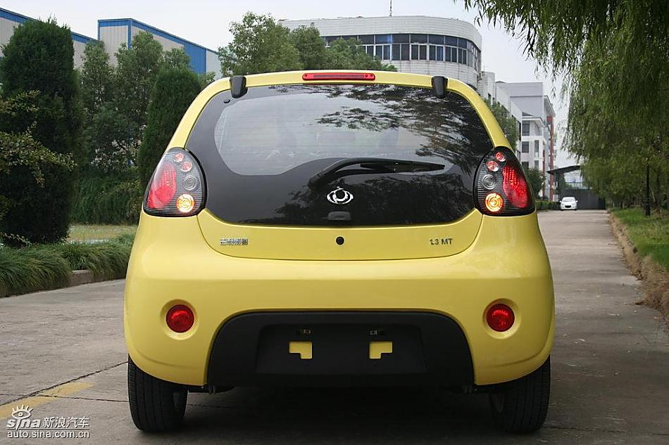 吉利熊猫外观实拍图_熊猫外观图片_汽车图库