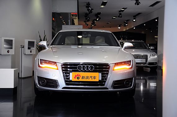 奥迪A7现金优惠7万 置换送3.88万礼包