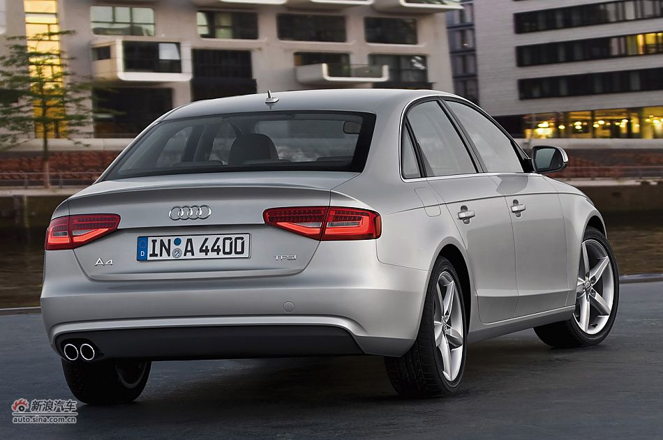 2012款奥迪a4官方图