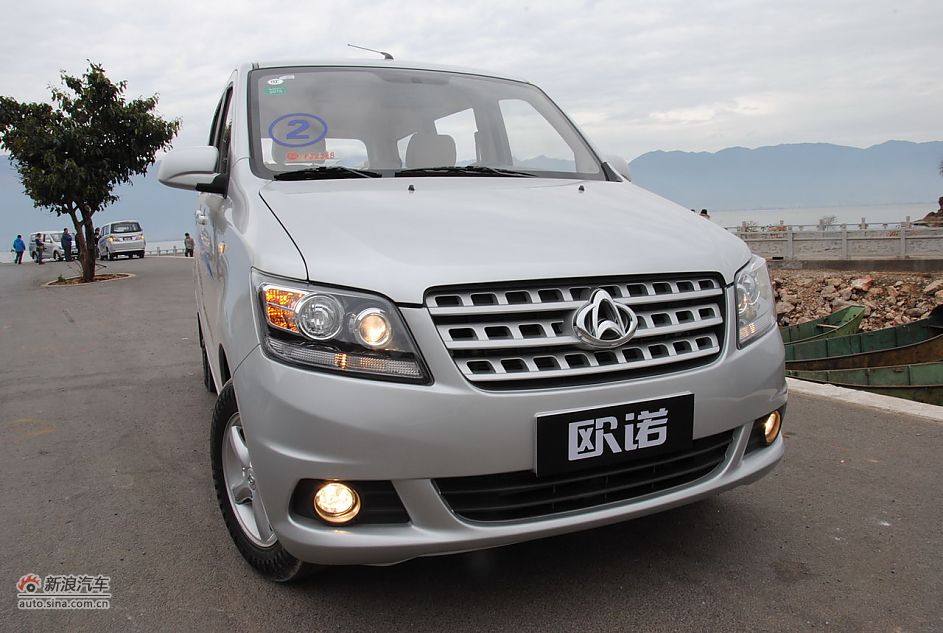 长安欧诺外观_长安欧诺外观图片_汽车图库