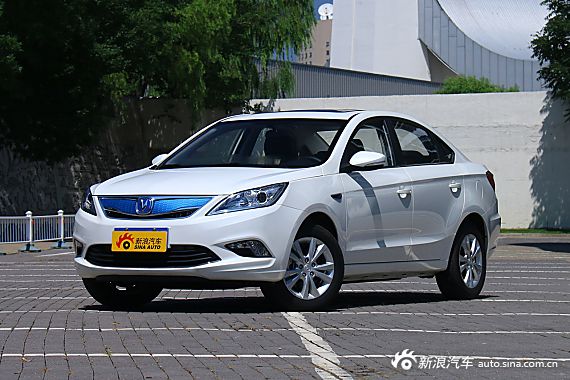 热销中 逸动EV新浪购车最高优惠14.29万