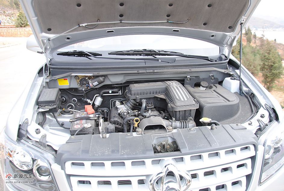 长安欧诺1.3升发动机_长安欧诺底盘图片1176