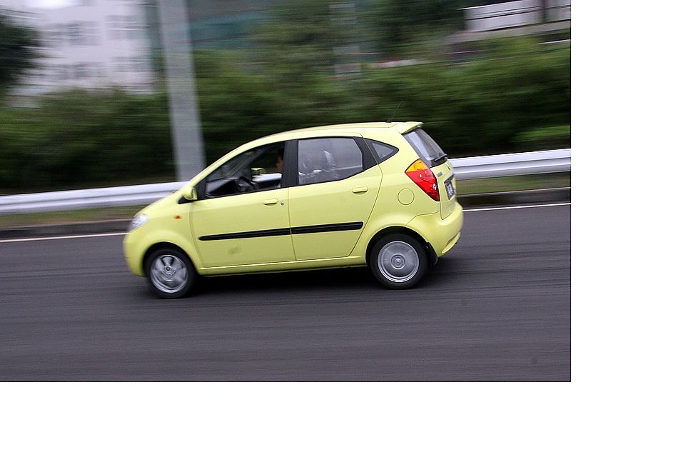 奔奔动态图片_奔奔图片42447_汽车图库