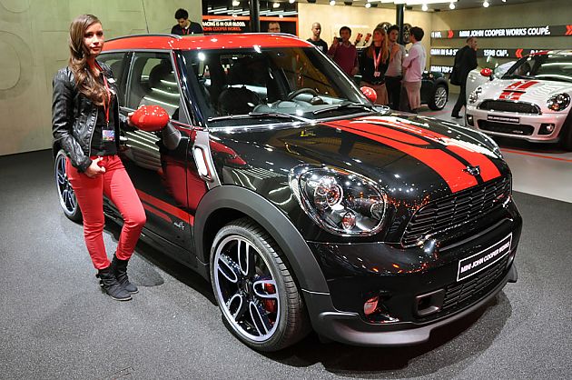 躁动的“乡下人” MINI JCW COUNTRYMAN