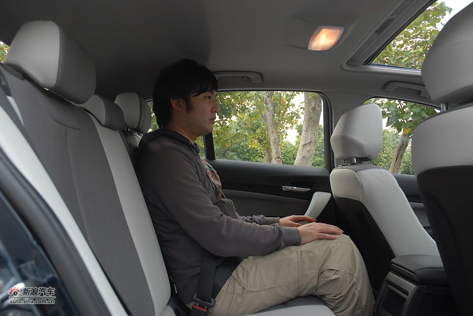 2012款宝马116i都市型_宝马1系图片1227273