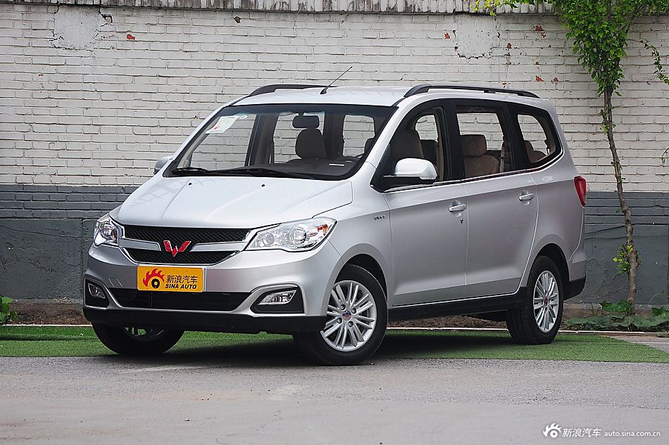 2015款五菱宏光S1 1.5L舒适型