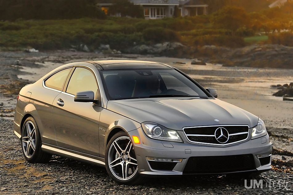 性能曲线 梅赛德斯-奔驰C 63 AMG Coupe图赏