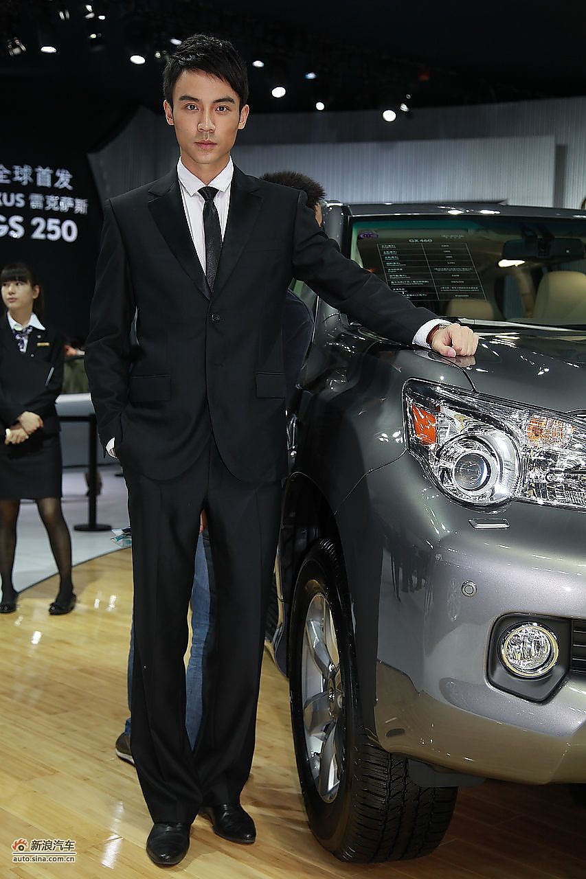 2011广州车展男模高清图集_10842885_汽车图