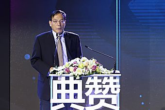 原国务院发展研究中心副主任 刘世锦